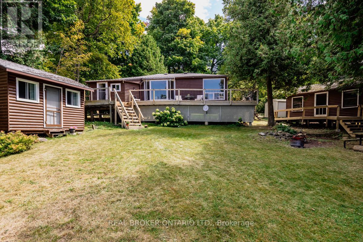 70 Ivy Lane, Orillia, Ontario  L3V 6H1 - Photo 3 - S12190364