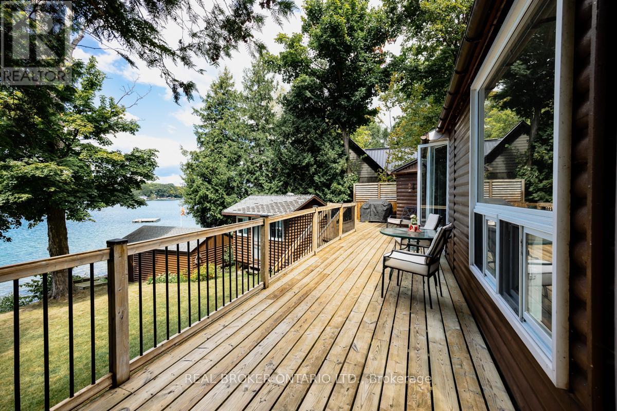70 Ivy Lane, Orillia, Ontario  L3V 6H1 - Photo 4 - S12190364