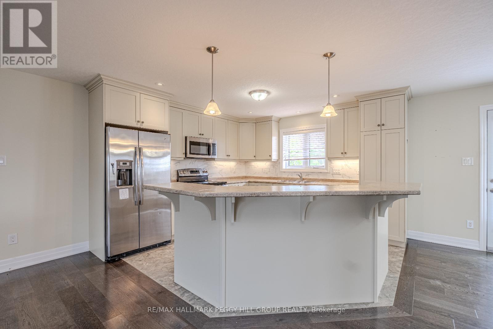 Property at 10 GREW CRESCENT image 3