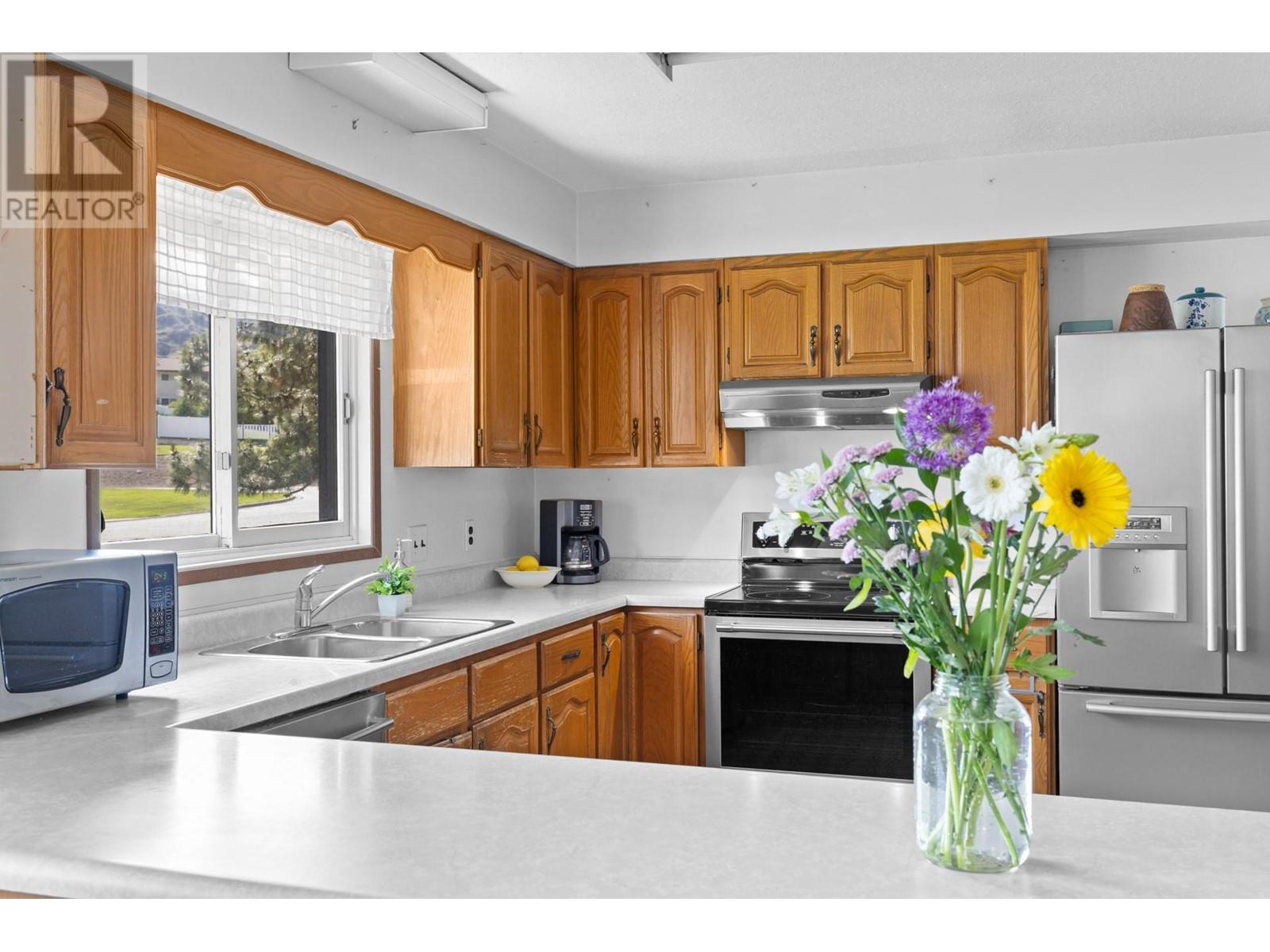 684 Merlot Avenue, Oliver, British Columbia  V0H 1T4 - Photo 10 - 10349626