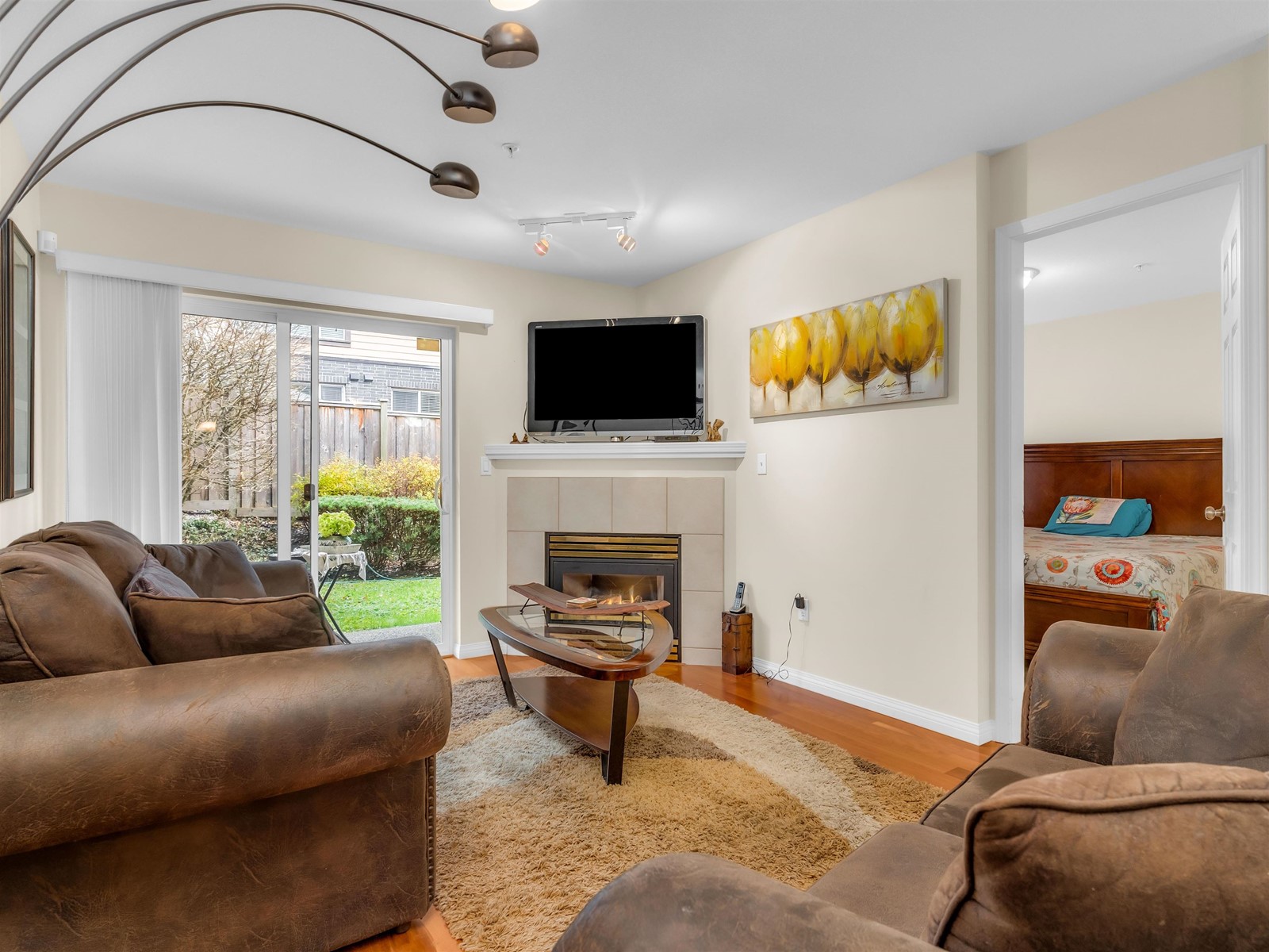 Property at 104 1280 MERKLIN STREET image 5