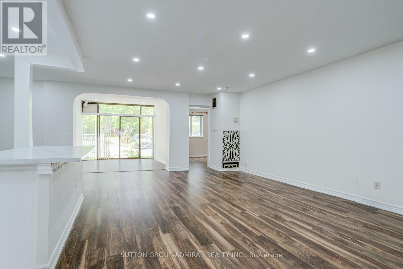 149 - 3025 The Credit Woodlands, Mississauga (Erindale), Ontario  L5C 2V3 - Photo 9 - W12189554
