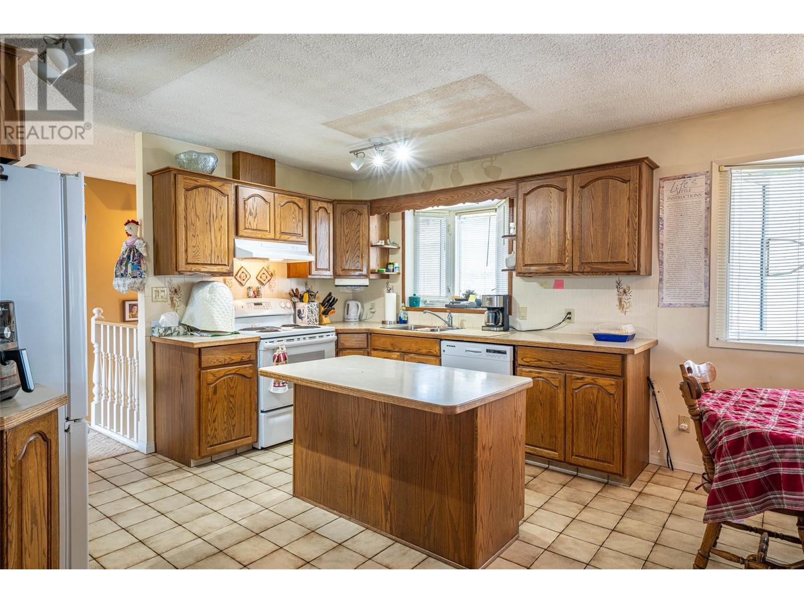5541 Dixon Dam Road, Vernon, BC V1B3J7