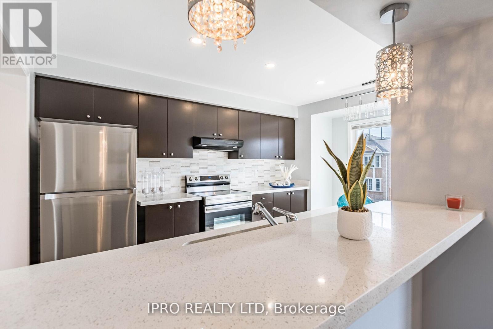 227 Slingsby Landing, Milton (Ha Harrison), Ontario  L9T 7B6 - Photo 24 - W12190360