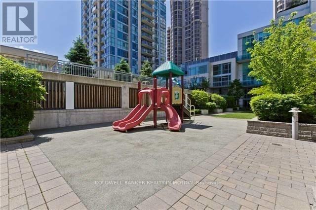 3939 Duke Of York Boulevard, Mississauga (City Centre), Ontario  L5B 4N2 - Photo 23 - W12190366