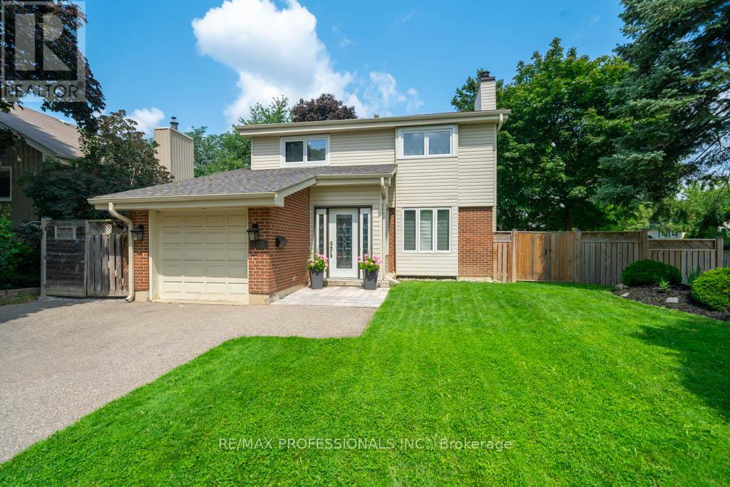 4199 Gayling Gardens, Mississauga (Erin Mills), Ontario  L5L 1Z8 - Photo 1 - W12190495