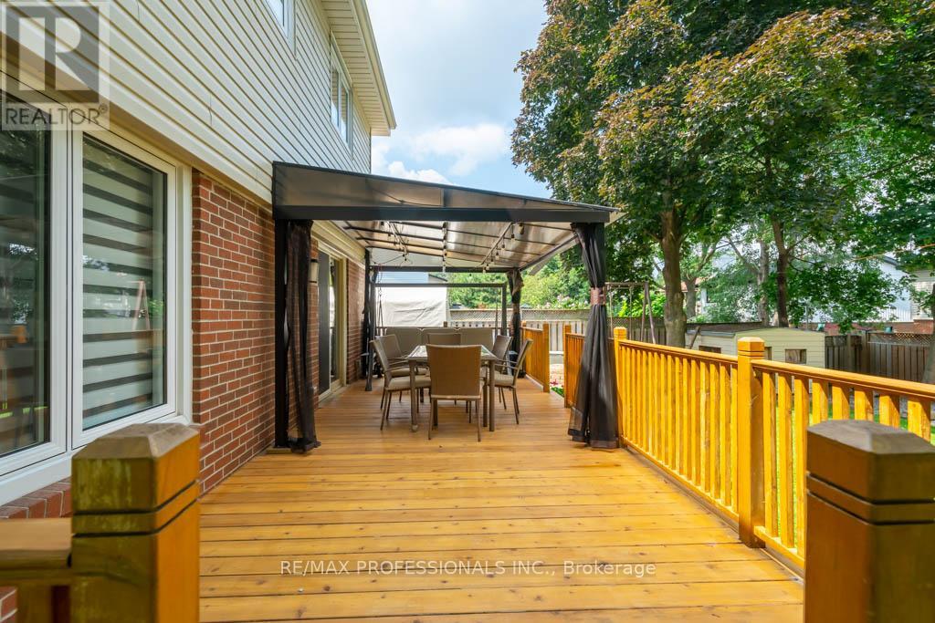 4199 Gayling Gardens, Mississauga (Erin Mills), Ontario  L5L 1Z8 - Photo 38 - W12190495