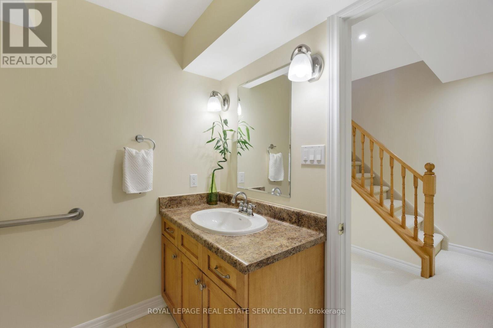 1392 Pinecliff Road, Oakville (Wt West Oak Trails), Ontario  L6M 3Z1 - Photo 37 - W12190499