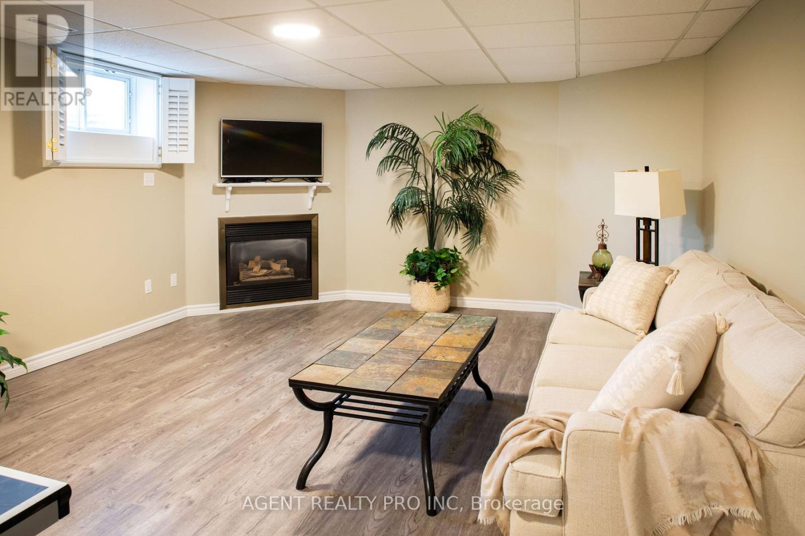 55 Moraine Crescent, London North, Ontario  N6G 4Z1 - Photo 39 - X12190535