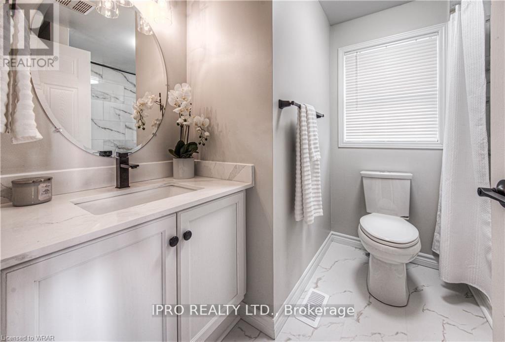 99 Amanda Walk, Cambridge, Ontario  N3C 4K7 - Photo 9 - X12190400