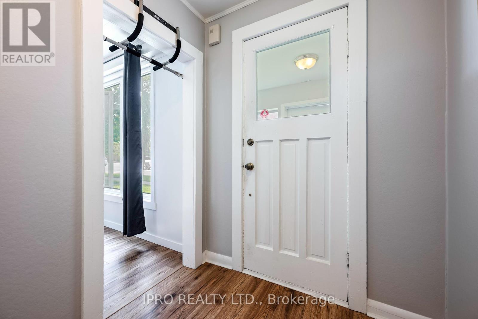 Property at 217 MAIN STREET W image 2