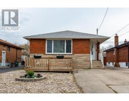 15 NELLIGAN PLACE, Hamilton, Ontario