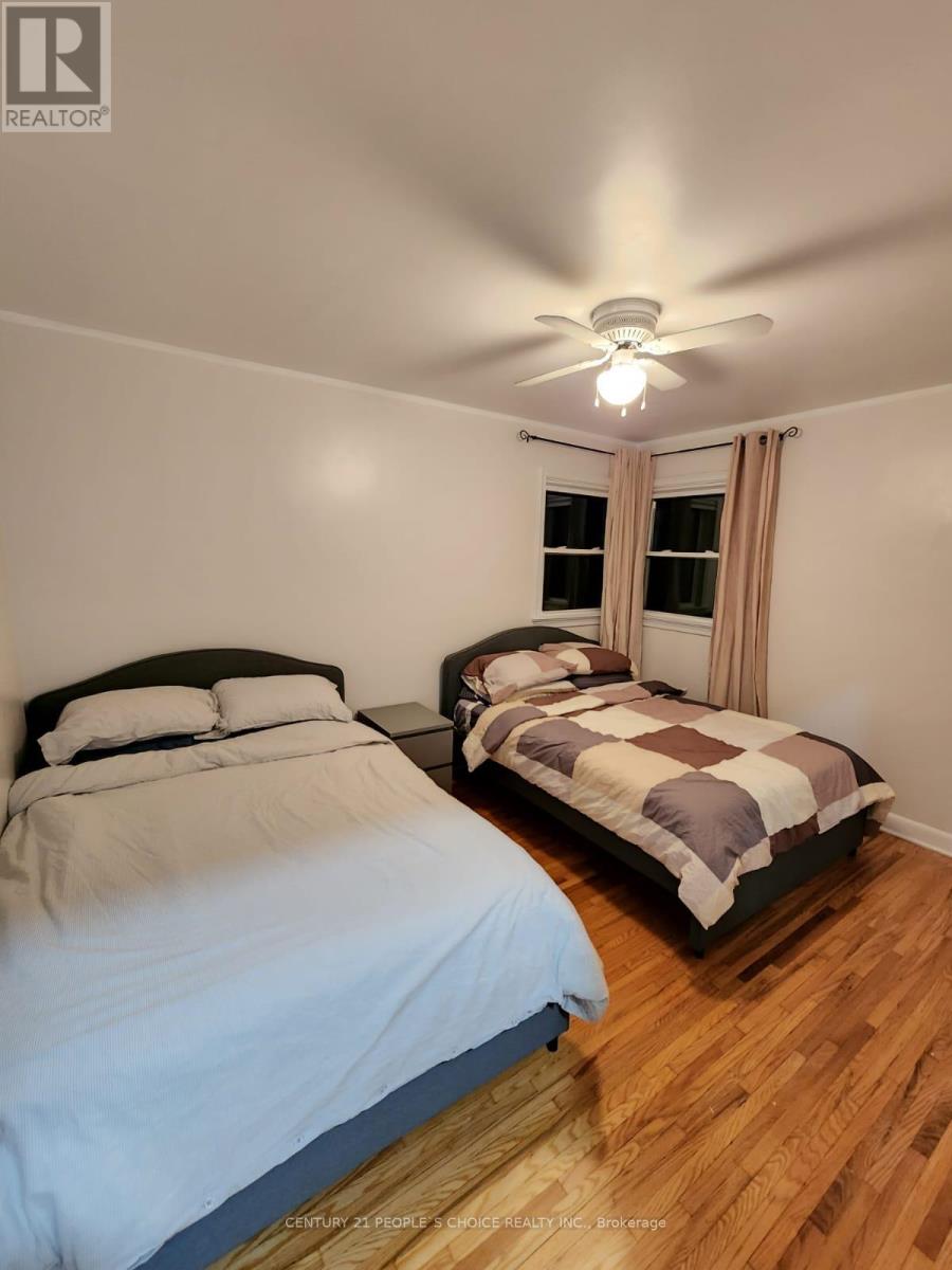 1467 Niagara Parkway, Fort Erie (Central), Ontario  L2A 5M4 - Photo 13 - X12190489
