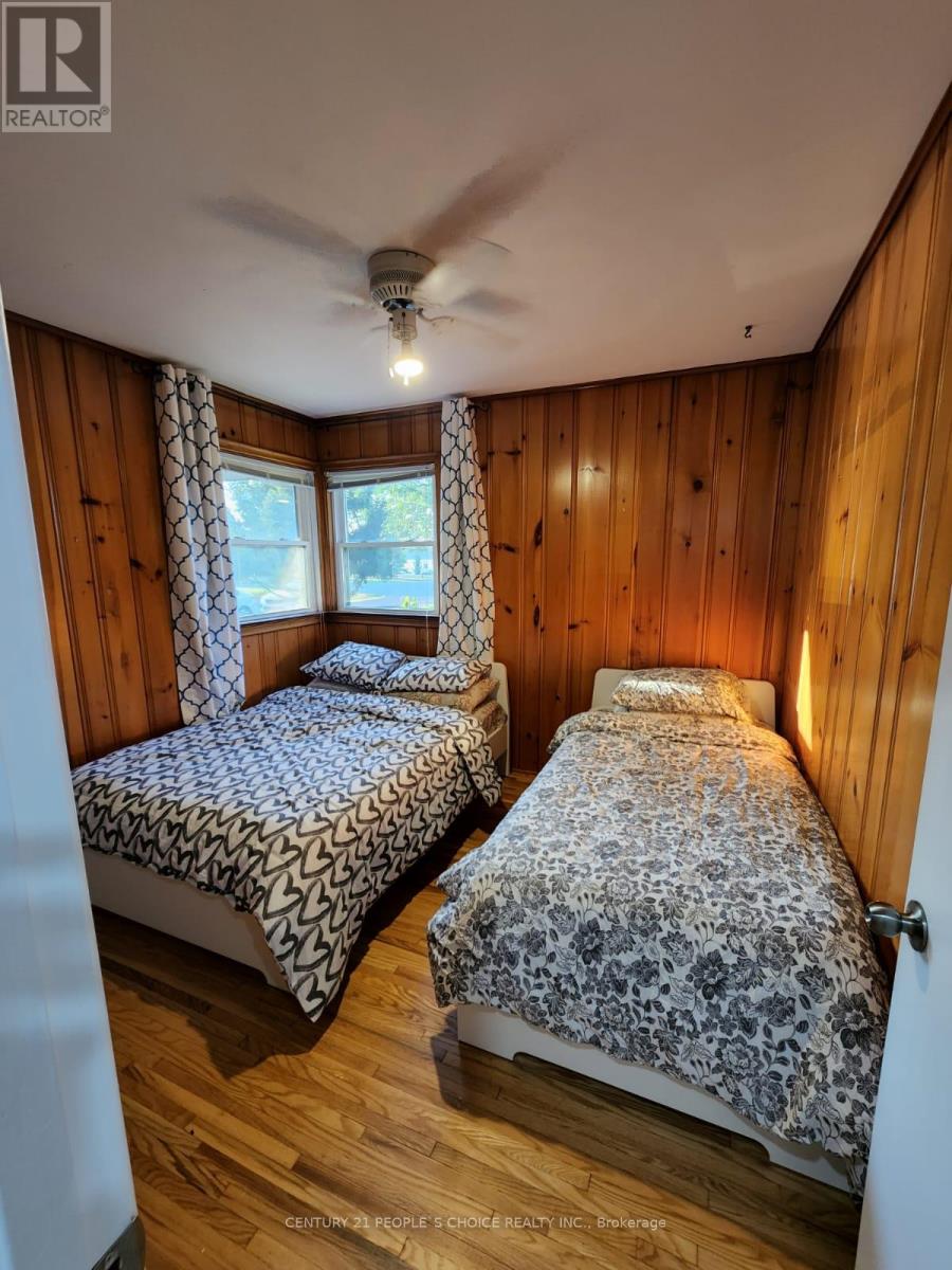 1467 Niagara Parkway, Fort Erie (Central), Ontario  L2A 5M4 - Photo 14 - X12190489