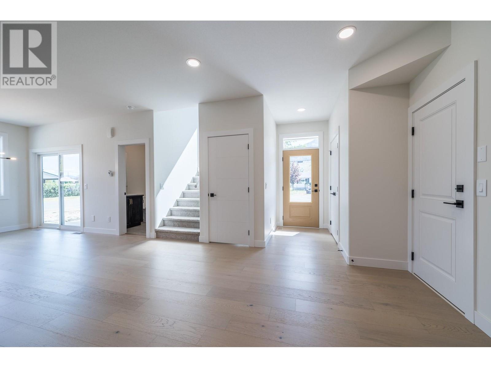 3228 BANK Road, Kamloops, BC V2B6Z7