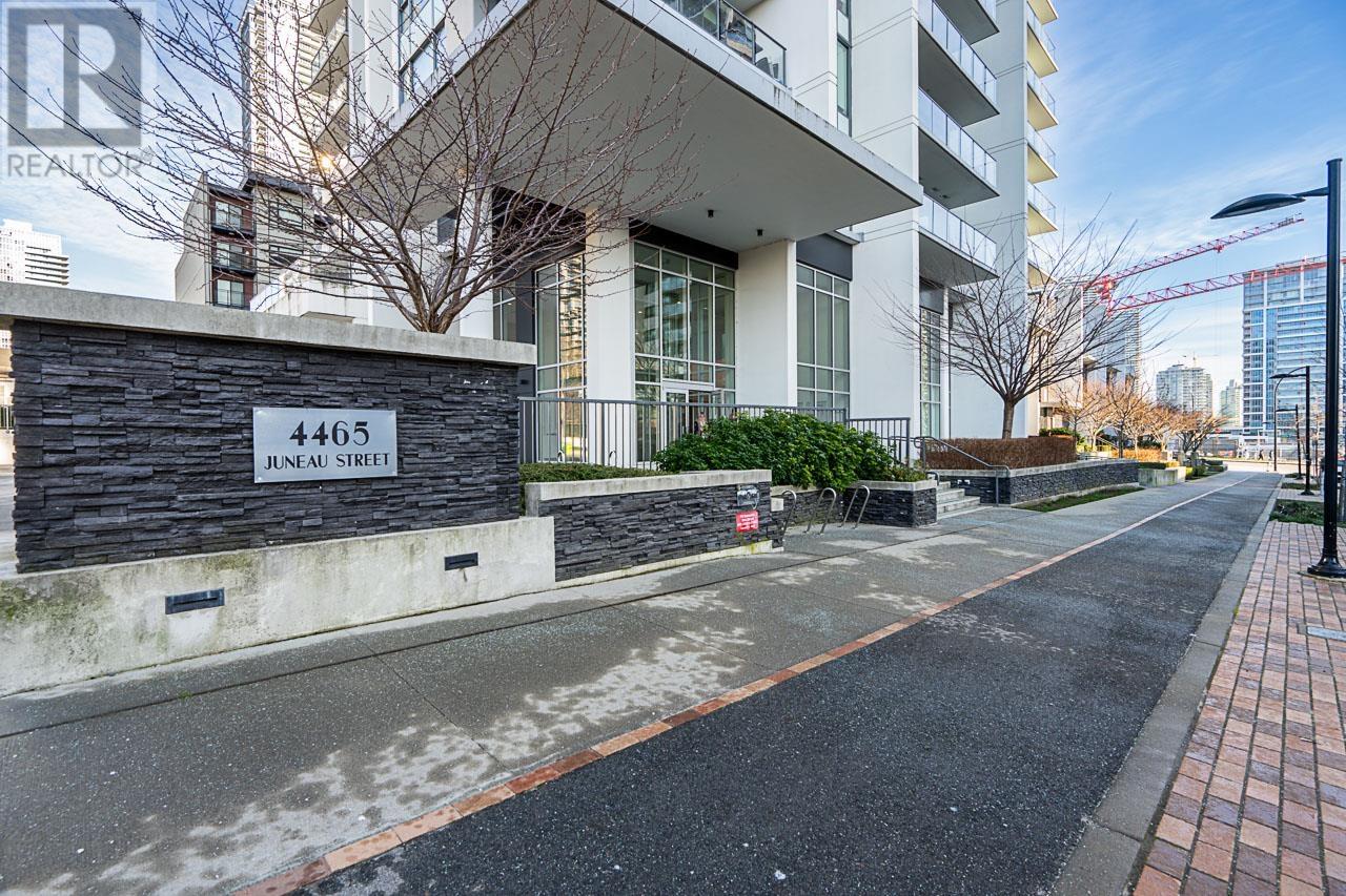 707 4465 Juneau Street, Burnaby, British Columbia  V5C 0L8 - Photo 3 - R3009999