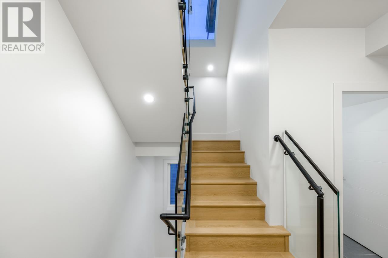1 2124 Renfrew Street, Vancouver, British Columbia  V5M 3J5 - Photo 27 - R3010018