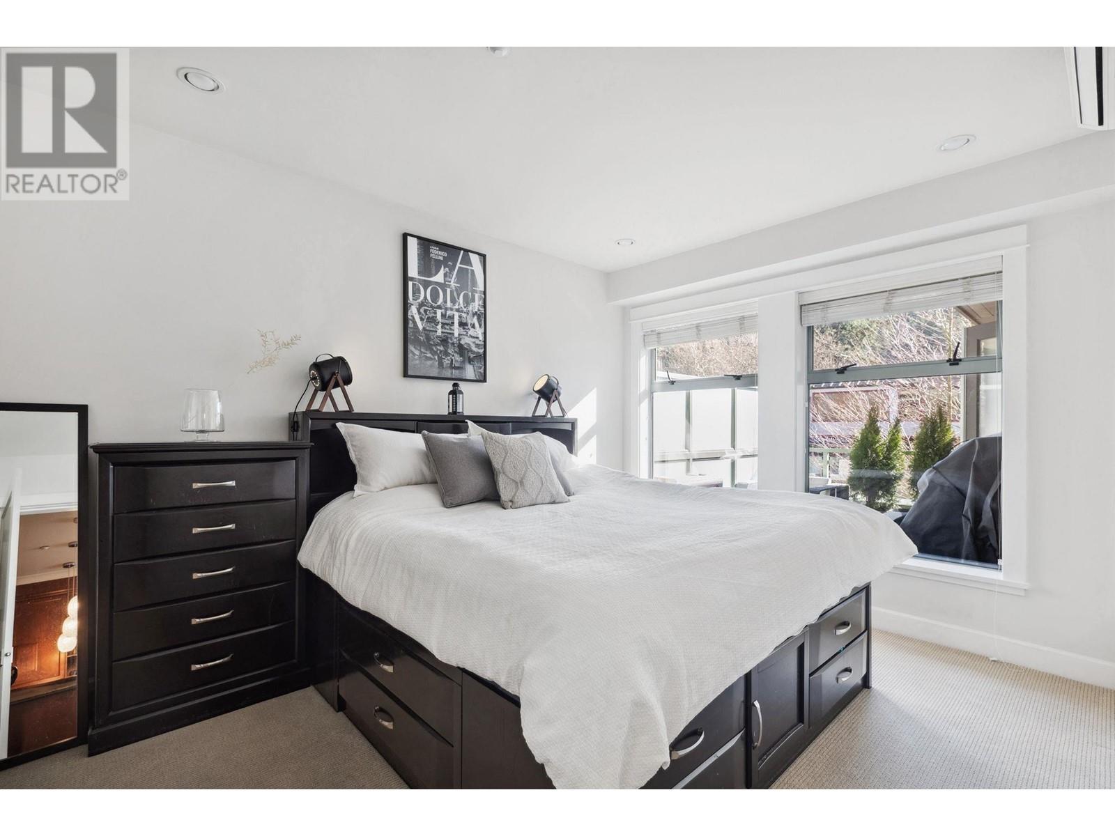 209 6688 Royal Avenue, West Vancouver, British Columbia  V7W 2B9 - Photo 10 - R3010025