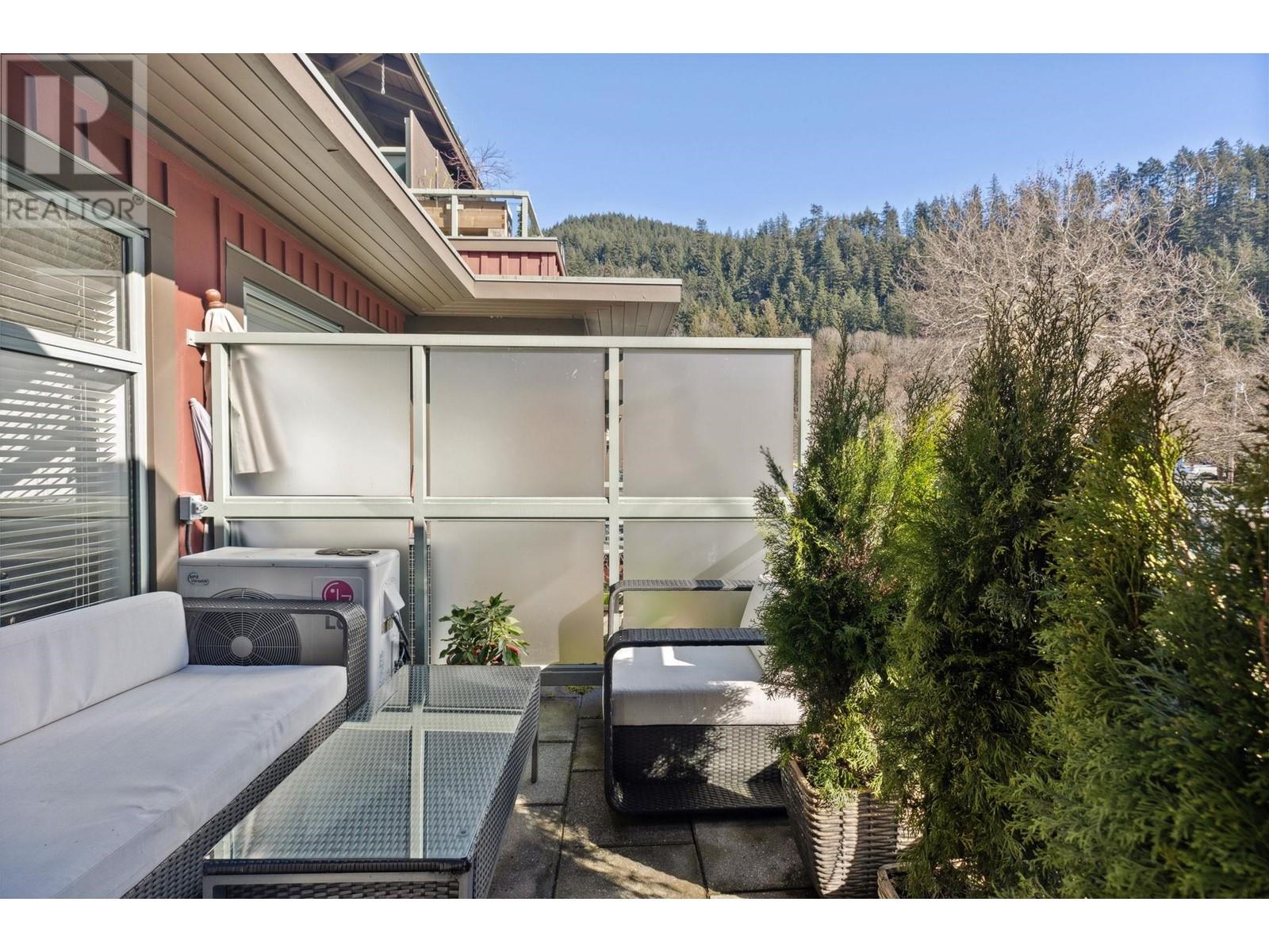 209 6688 Royal Avenue, West Vancouver, British Columbia  V7W 2B9 - Photo 19 - R3010025
