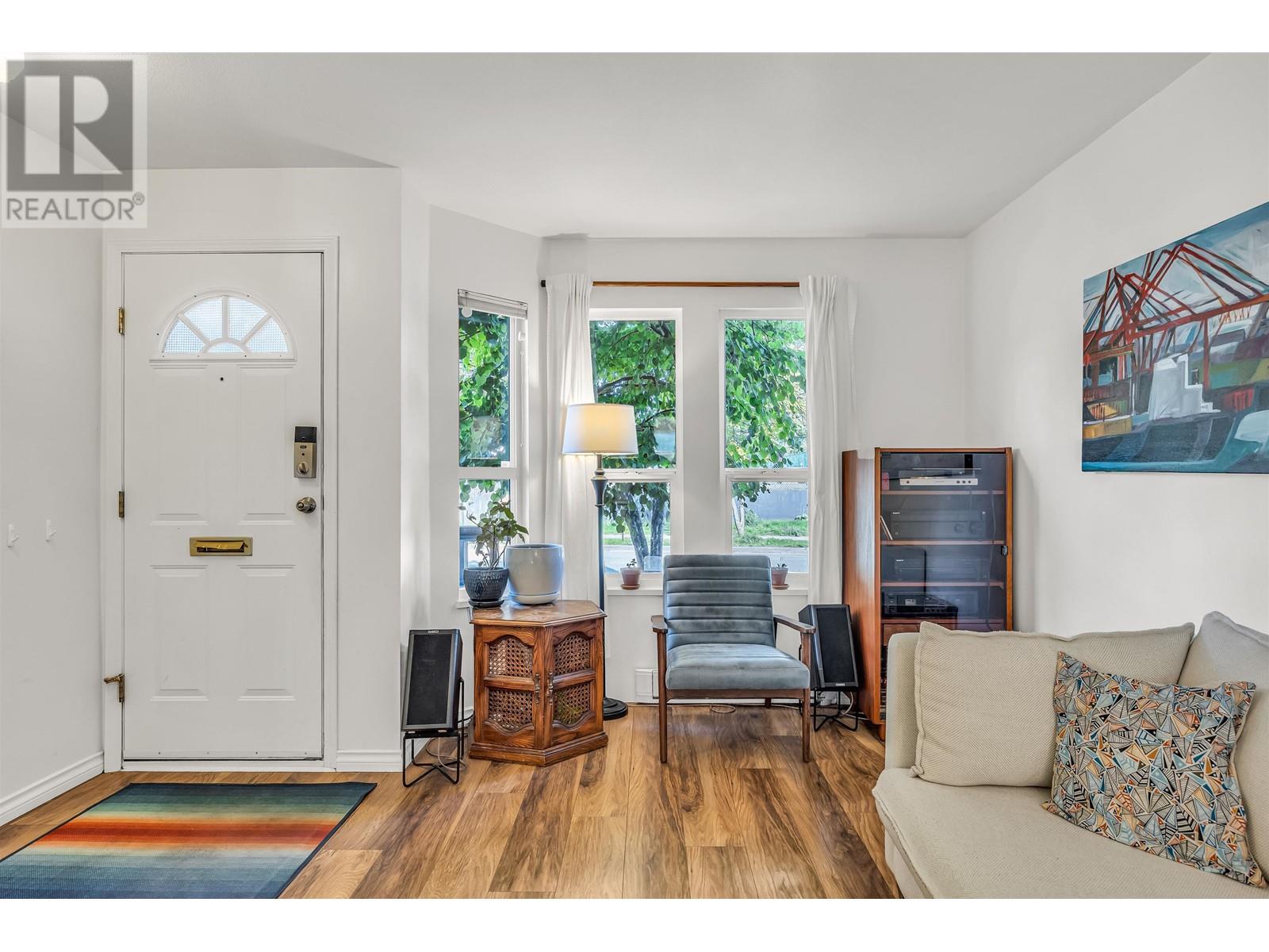 683 Glen Drive, Vancouver, British Columbia  V6A 4E5 - Photo 7 - R3010026