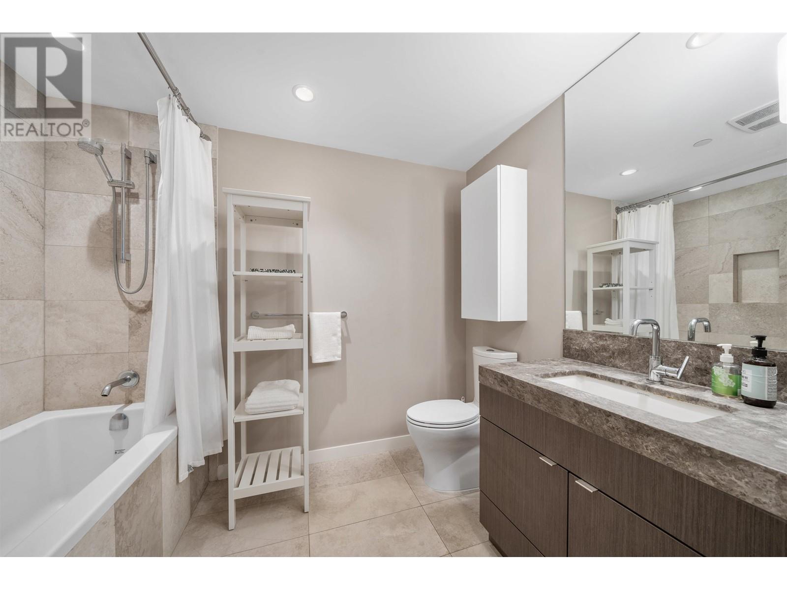 901 112 E 13 Street, North Vancouver, British Columbia  V7L 0E4 - Photo 14 - R3010053