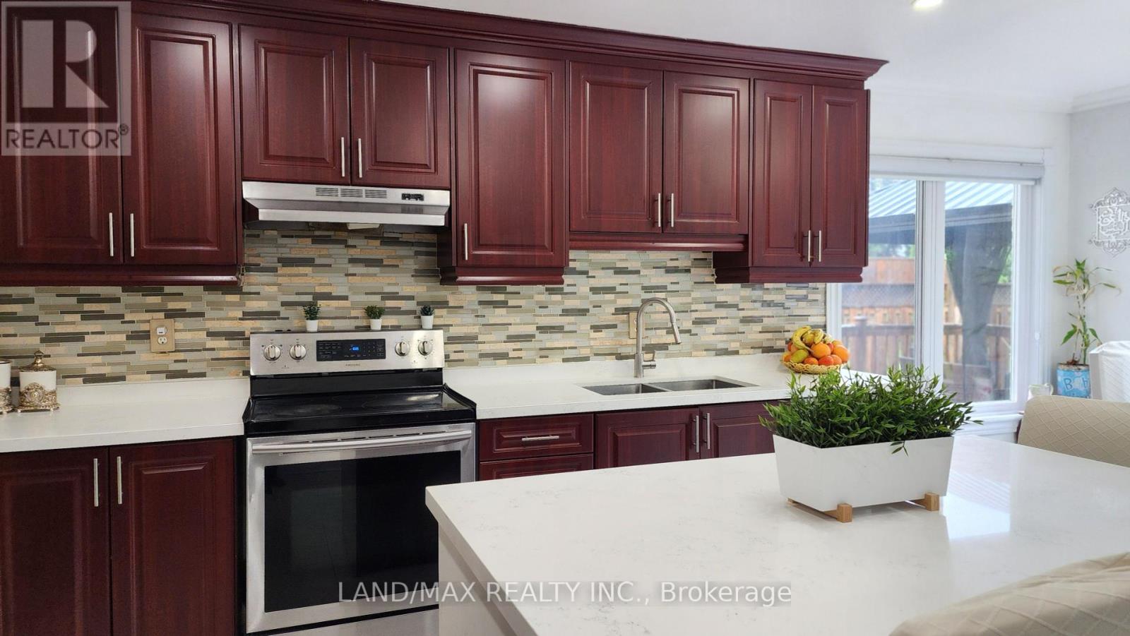 6636 Edenwood Drive, Mississauga, Ontario  L5N 3J9 - Photo 12 - W12170925