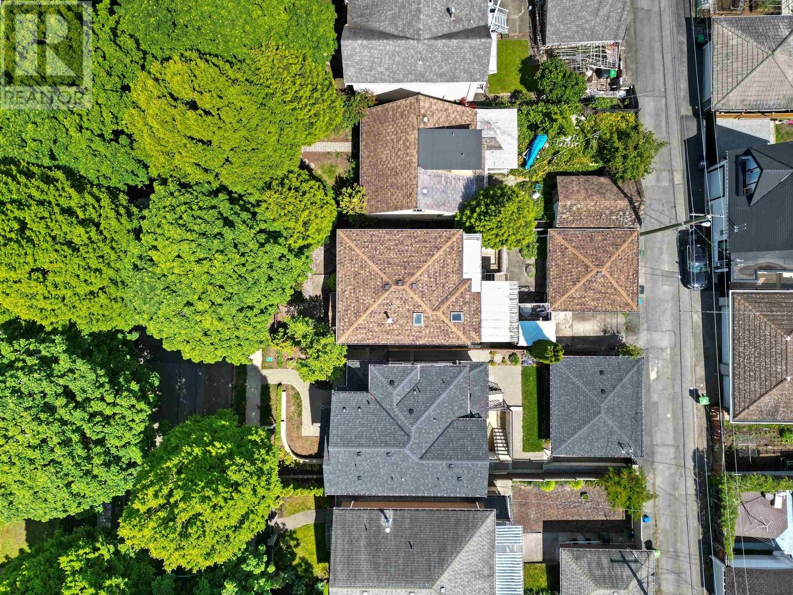 4988 Sherbrooke Street, Vancouver, British Columbia  V5W 3M2 - Photo 3 - R3010032