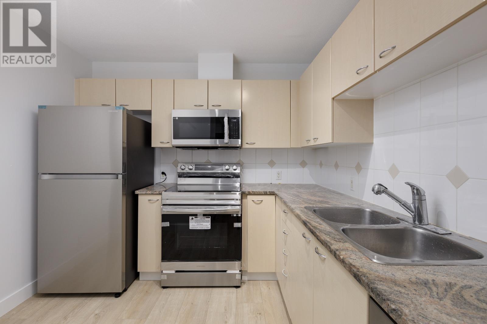 290x 1331 Alberni Street, Vancouver, British Columbia  V6E 4S1 - Photo 16 - R3010001