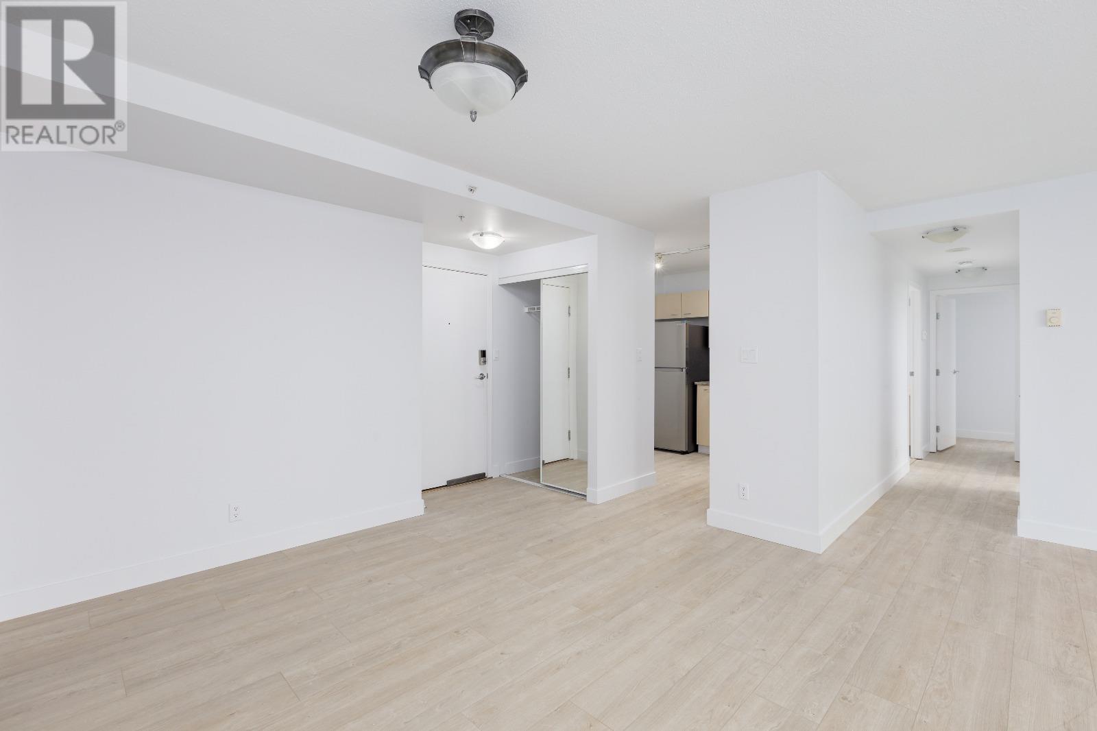 290x 1331 Alberni Street, Vancouver, British Columbia  V6E 4S1 - Photo 3 - R3010001