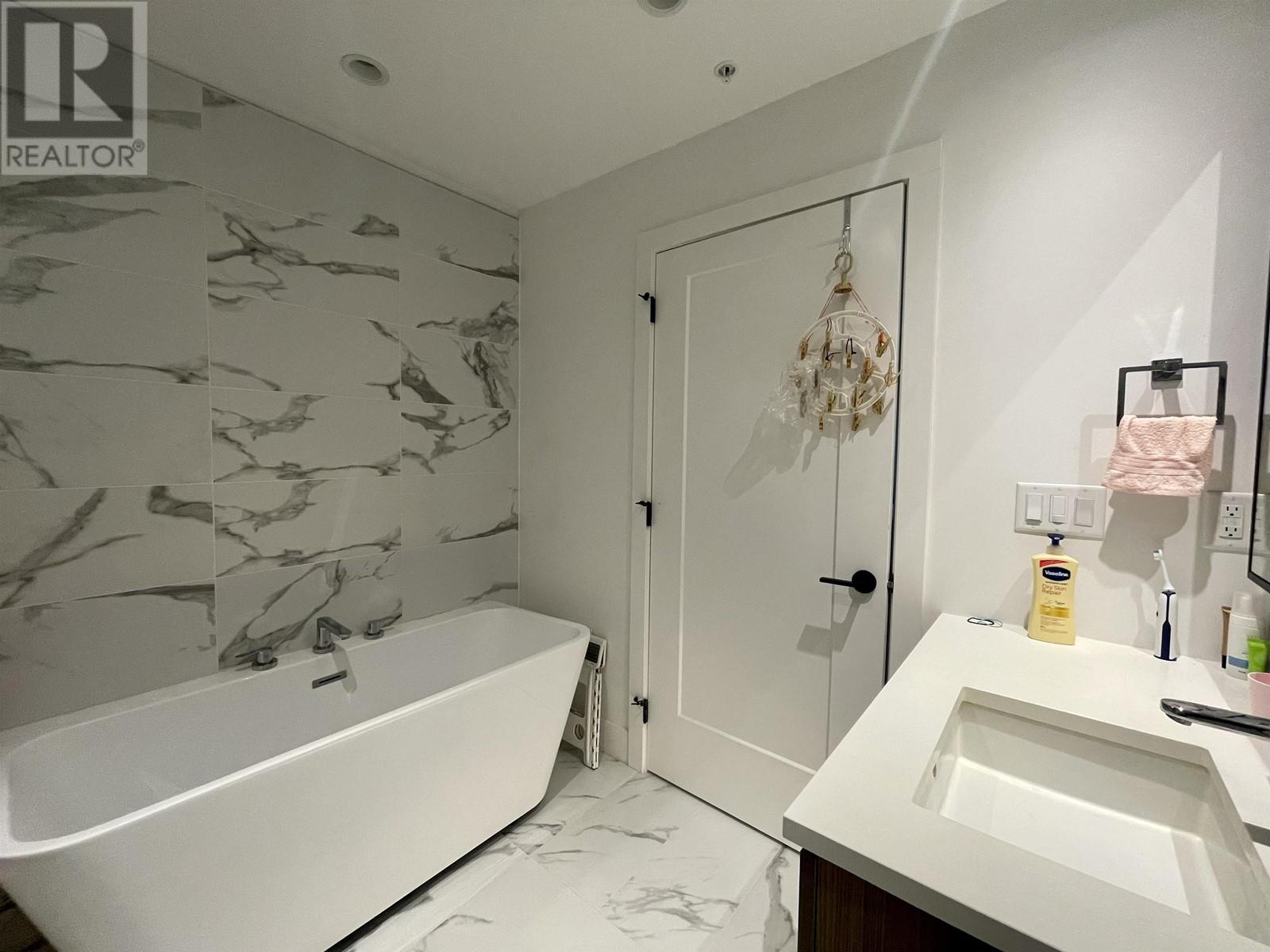 1xx 6933 Cambie Street, Vancouver, British Columbia  V6P 0J1 - Photo 5 - R3010084