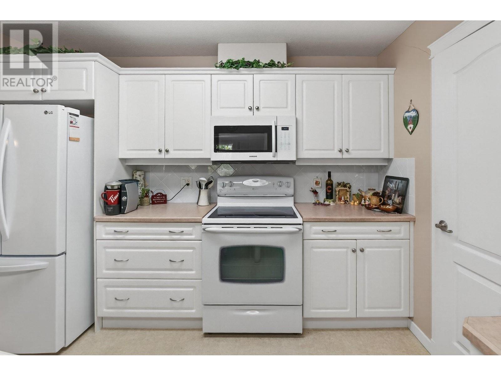 307 Whitman Road Unit# 304, Kelowna, BC V1V2P3