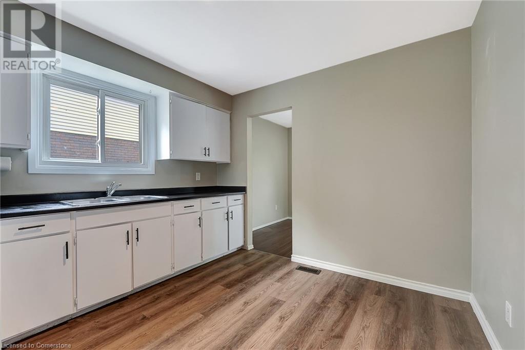 11 Woods End, Brantford, Ontario  N3R 6M8 - Photo 16 - 40733273