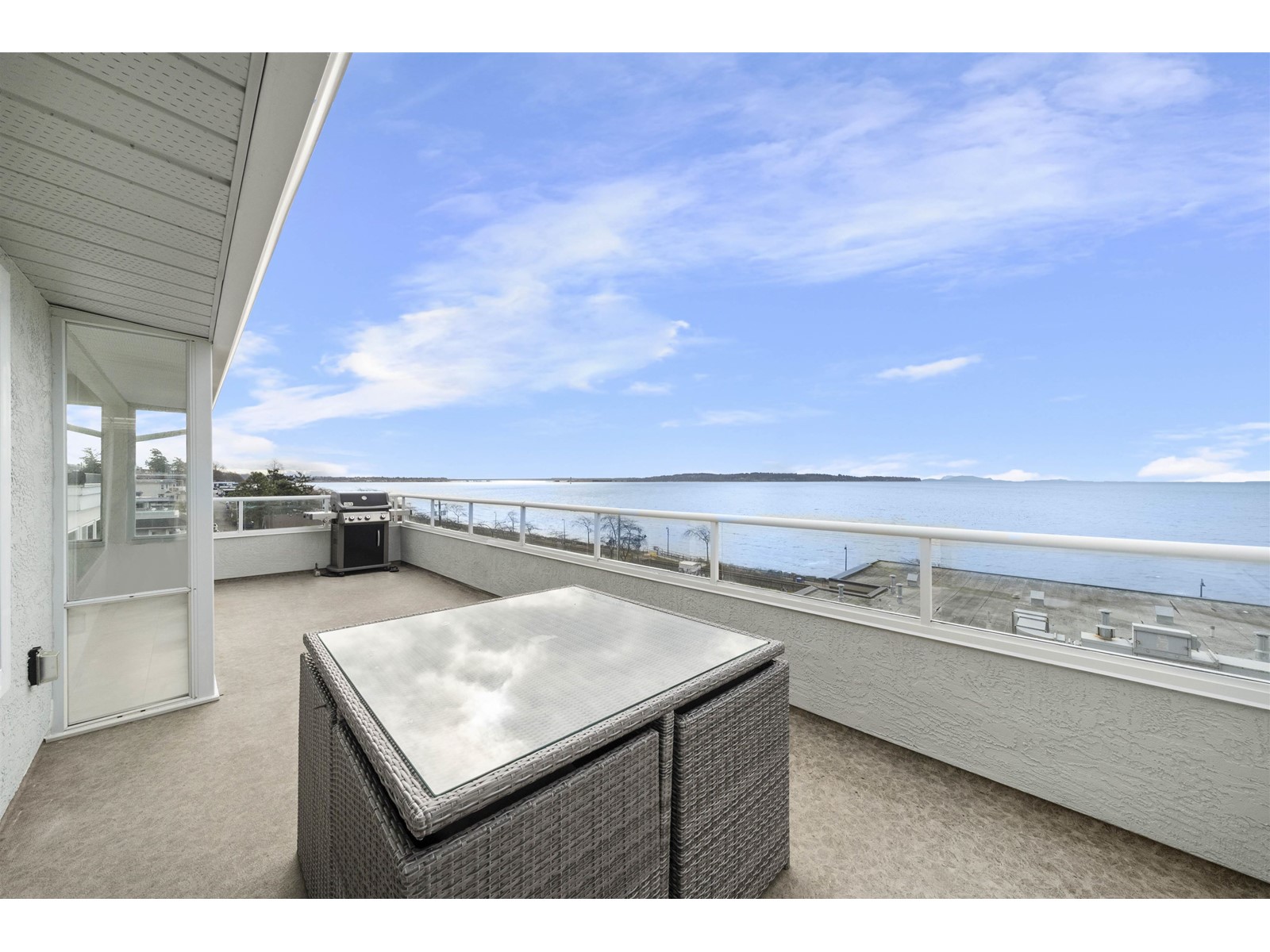 Property at 15452 VICTORIA AVENUE image 3
