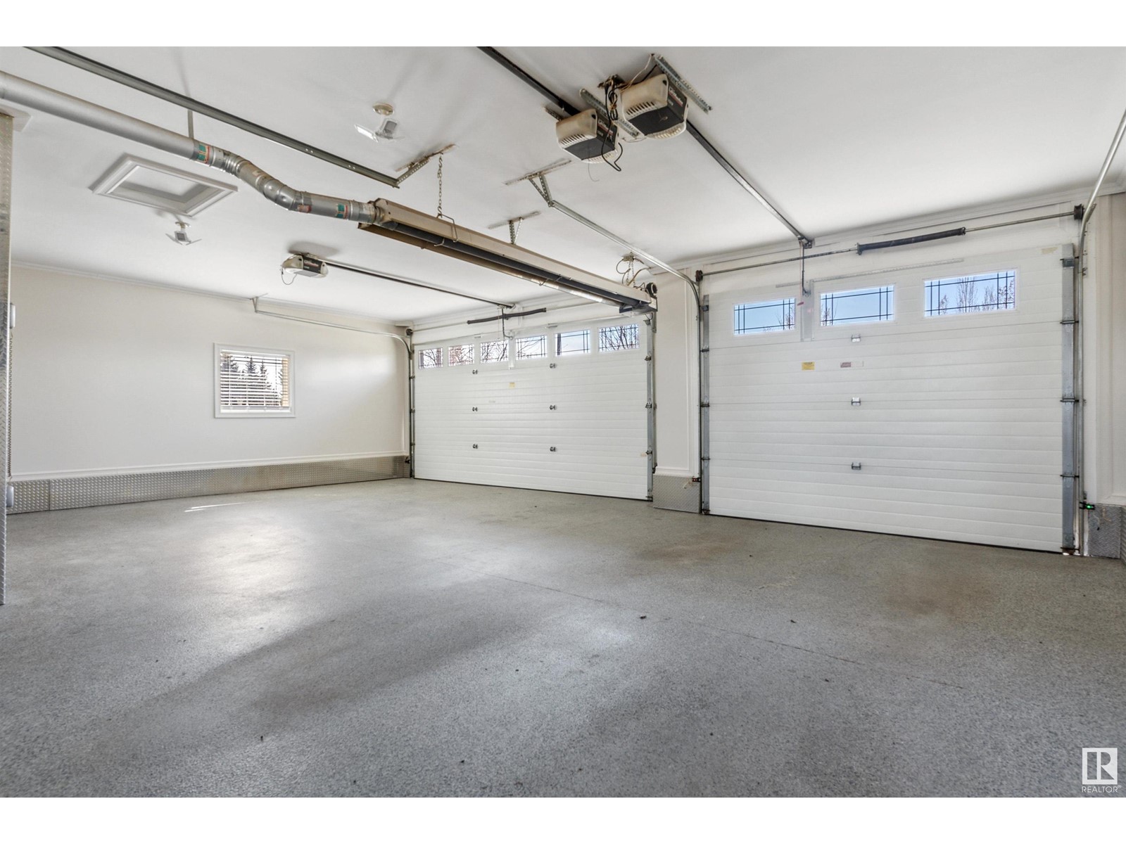 Property at #629 52328 RGE ROAD 233 image 5