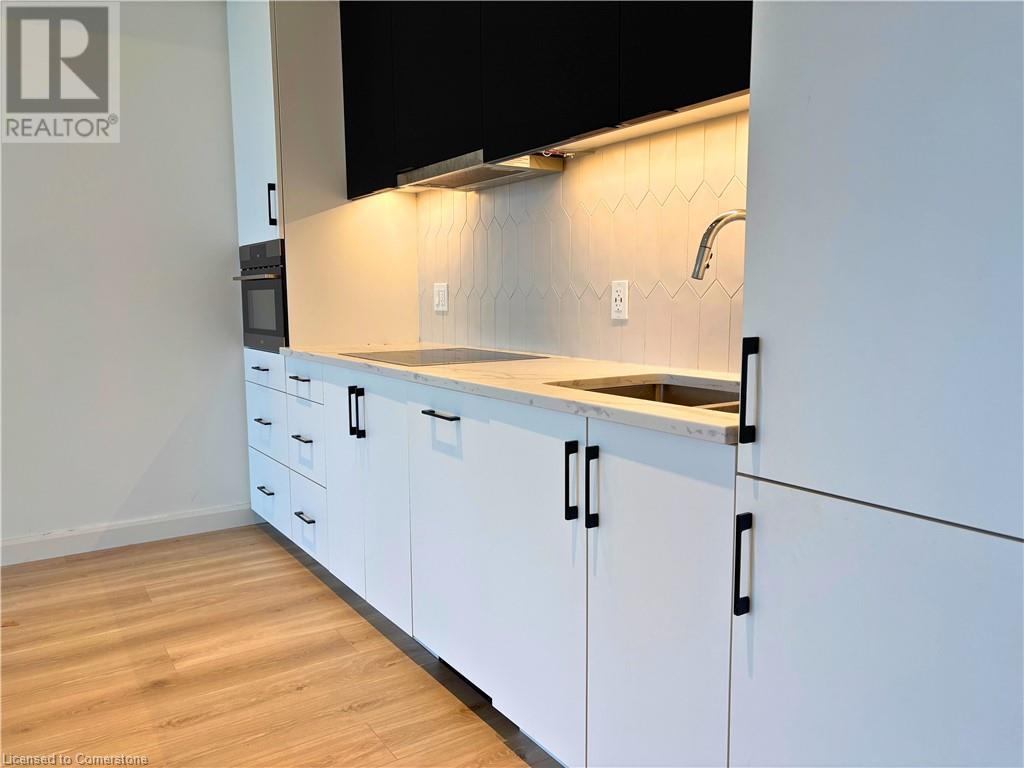 741 King Street W Unit# 1508, Kitchener, Ontario  N2G 0E9 - Photo 3 - 40735609