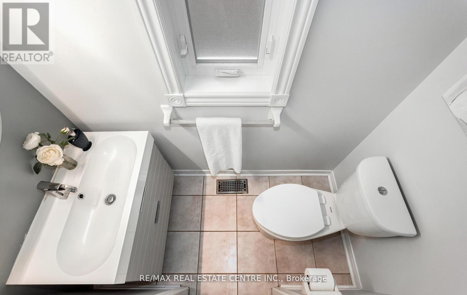 1731 Riverbrook Crescent, Mississauga, Ontario  L5M 6A1 - Photo 20 - W12190543