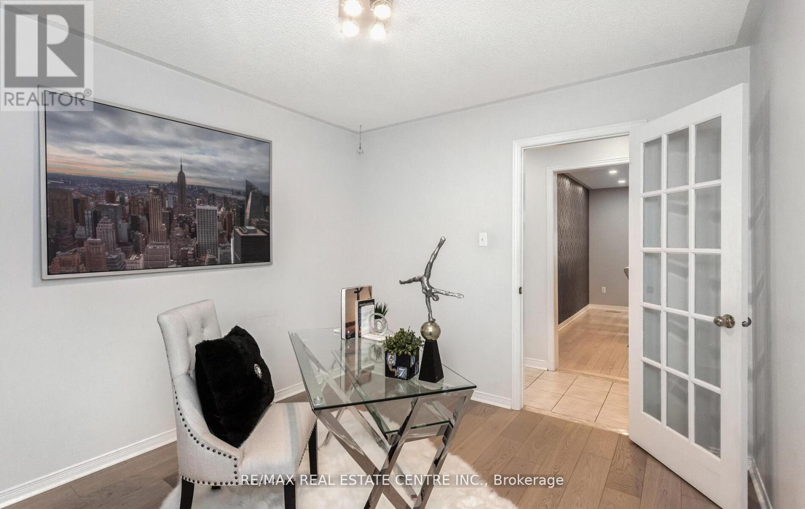 1731 Riverbrook Crescent, Mississauga, Ontario  L5M 6A1 - Photo 40 - W12190543