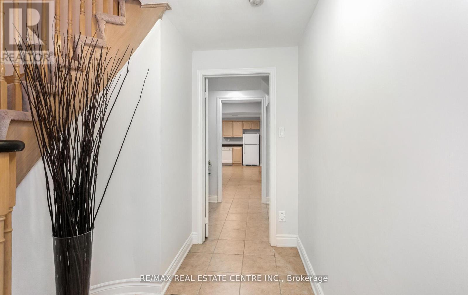 1731 Riverbrook Crescent, Mississauga, Ontario  L5M 6A1 - Photo 41 - W12190543