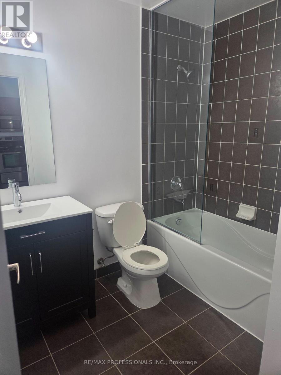 213 - 2240 Lakeshore Boulevard, Toronto (Mimico), Ontario  M8V 0B1 - Photo 11 - W12190459