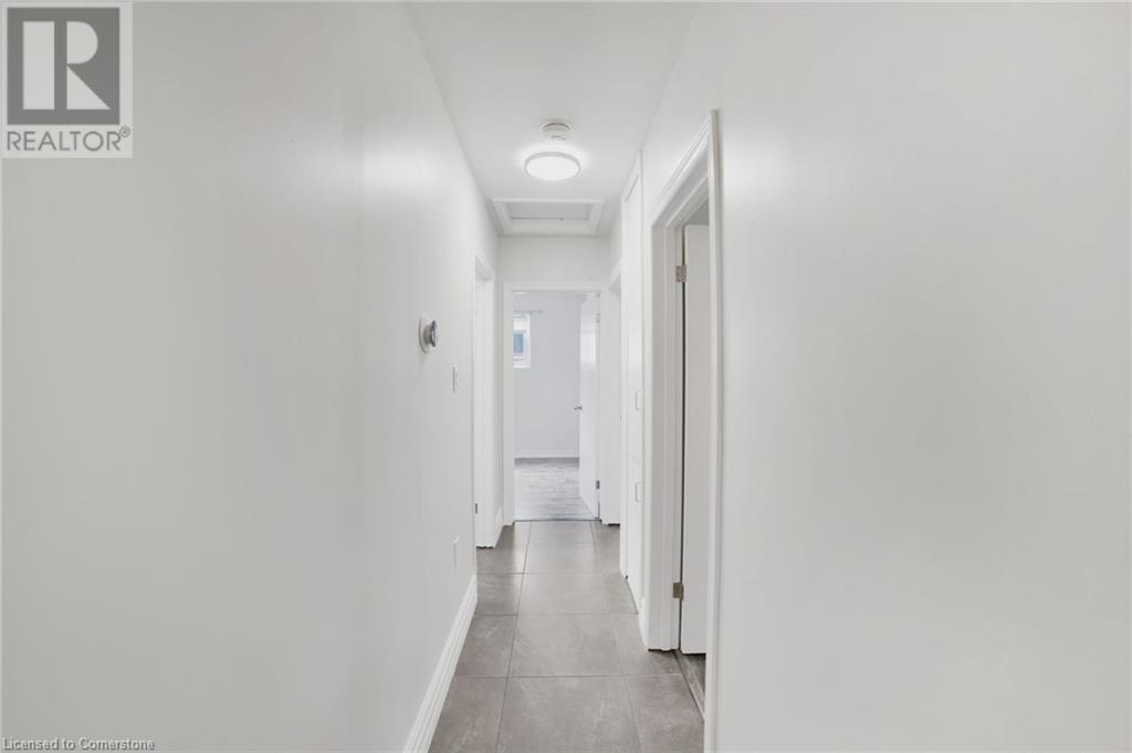 250 West 31st Street Unit# Unit A, Hamilton, Ontario  L9C 5G4 - Photo 13 - 40712257