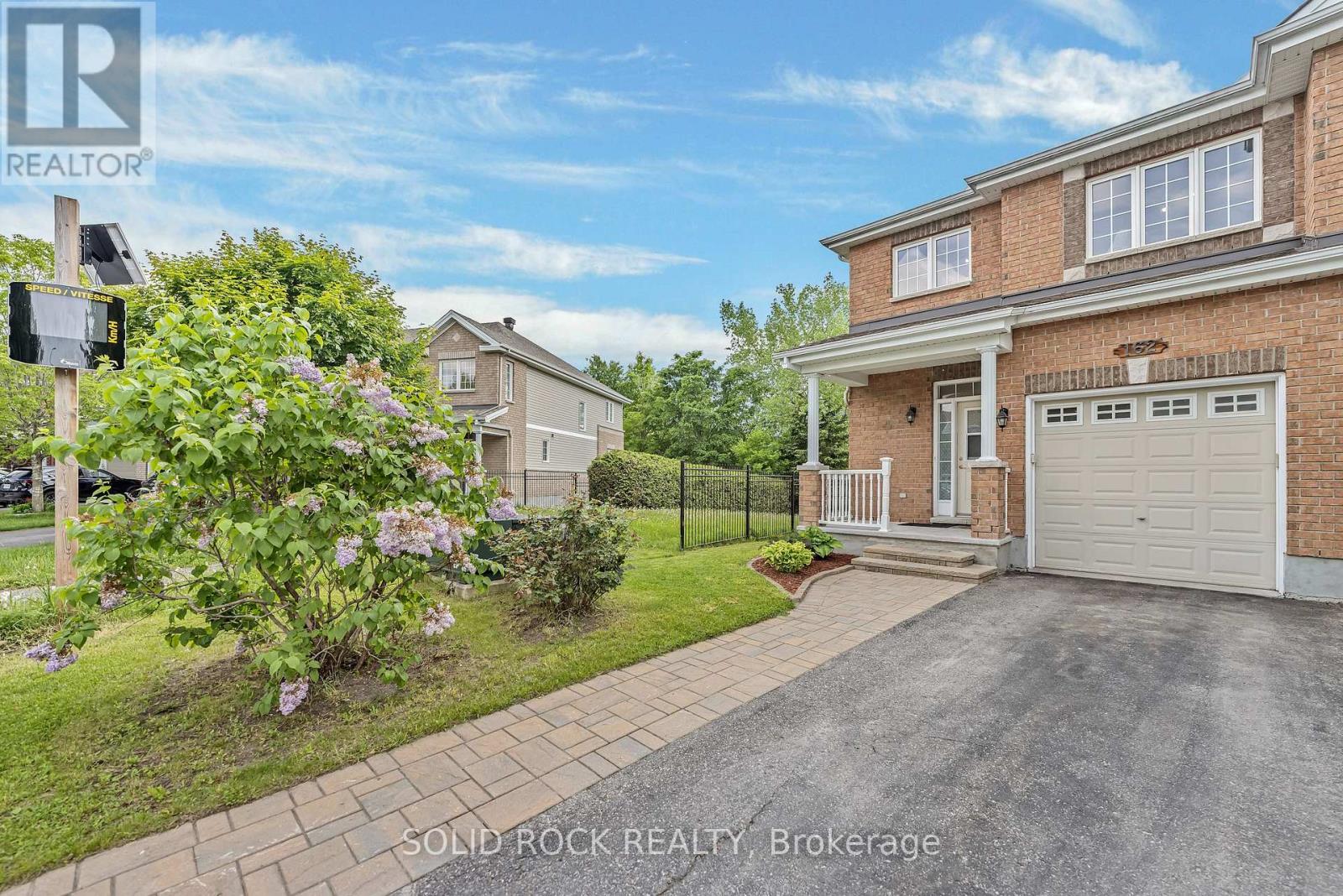 162 Stedman Street, Ottawa, Ontario  K1T 0B5 - Photo 2 - X12190614