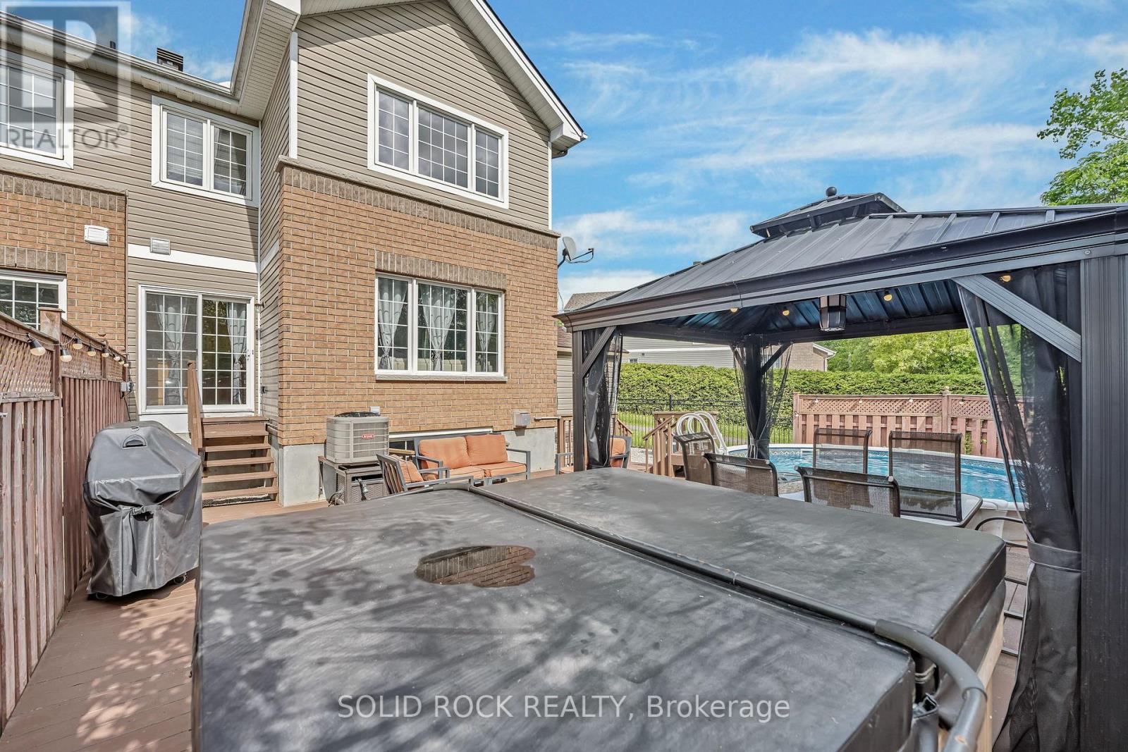 162 Stedman Street, Ottawa, Ontario  K1T 0B5 - Photo 27 - X12190614