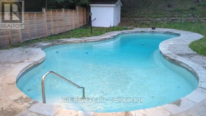 54 Plymbridge Road, Toronto, Ontario  M2P 1A3 - Photo 3 - C12129264