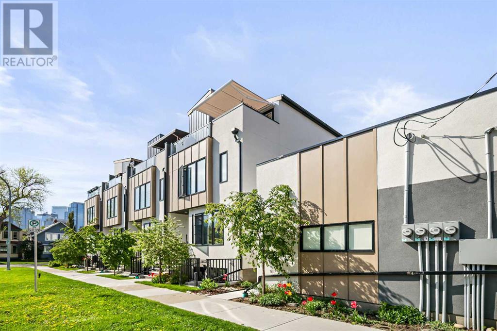 Property at 207 6 Street NW image 2