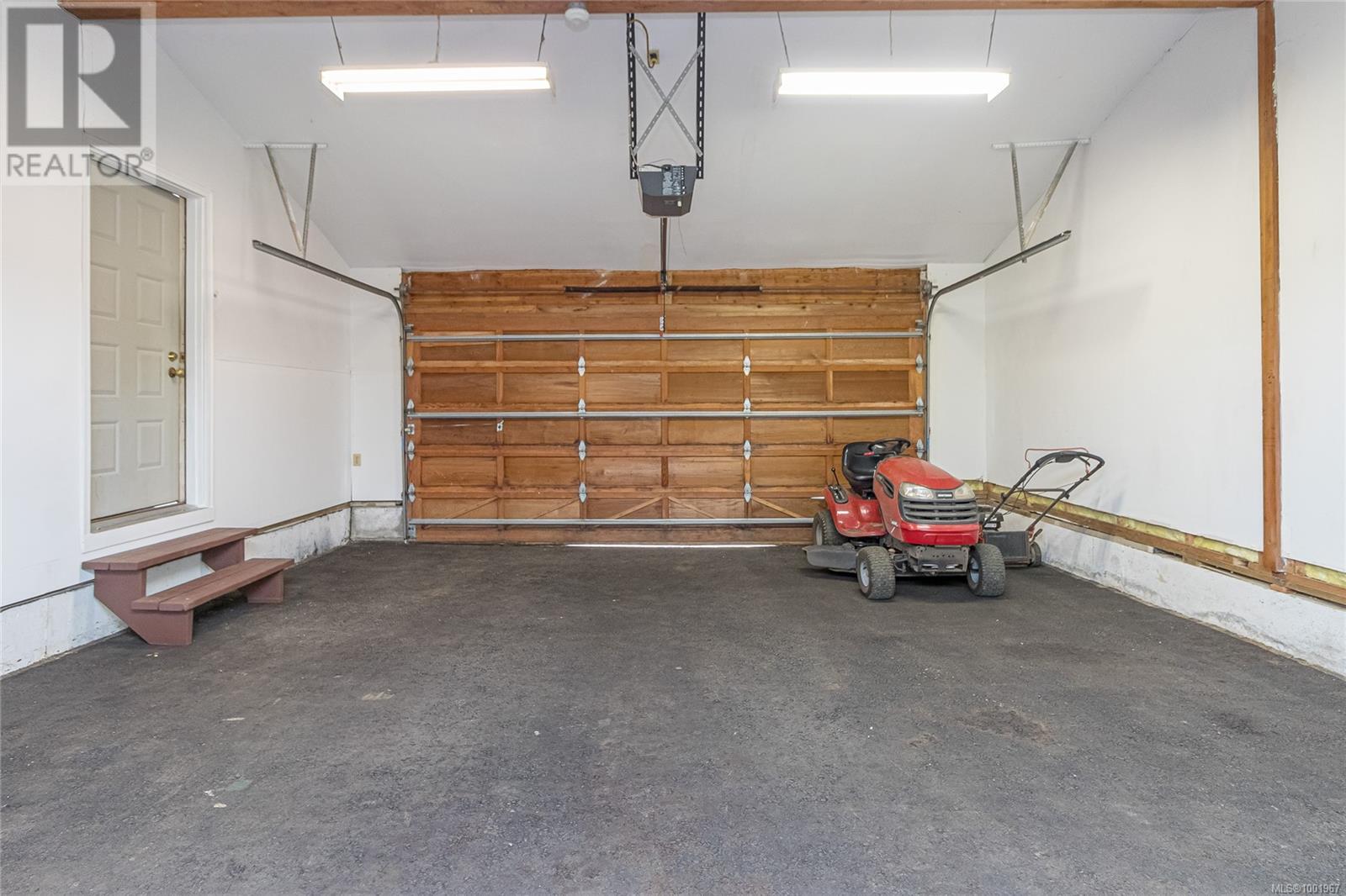 Property at 1670 Wilkinson Rd image 2