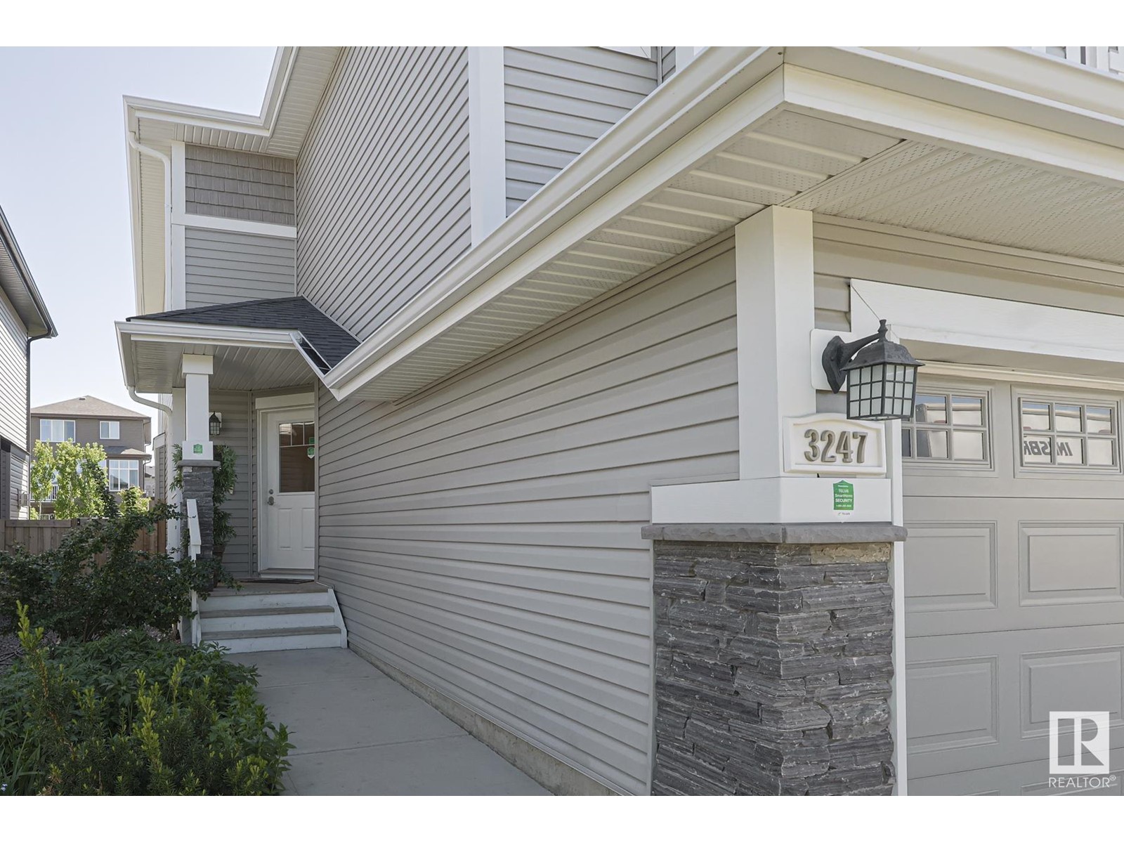 3247 Abbott Cr Sw, Edmonton, Alberta  T6W 2V3 - Photo 2 - E4439961