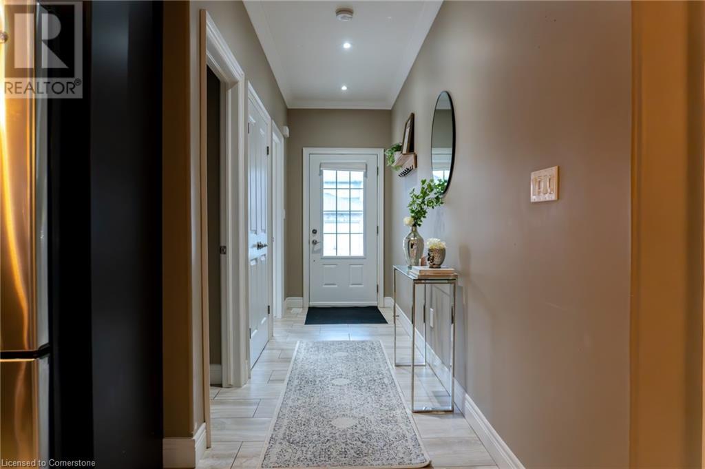 40 Banks Street, Brantford, Ontario  N3T 0H7 - Photo 4 - 40735783