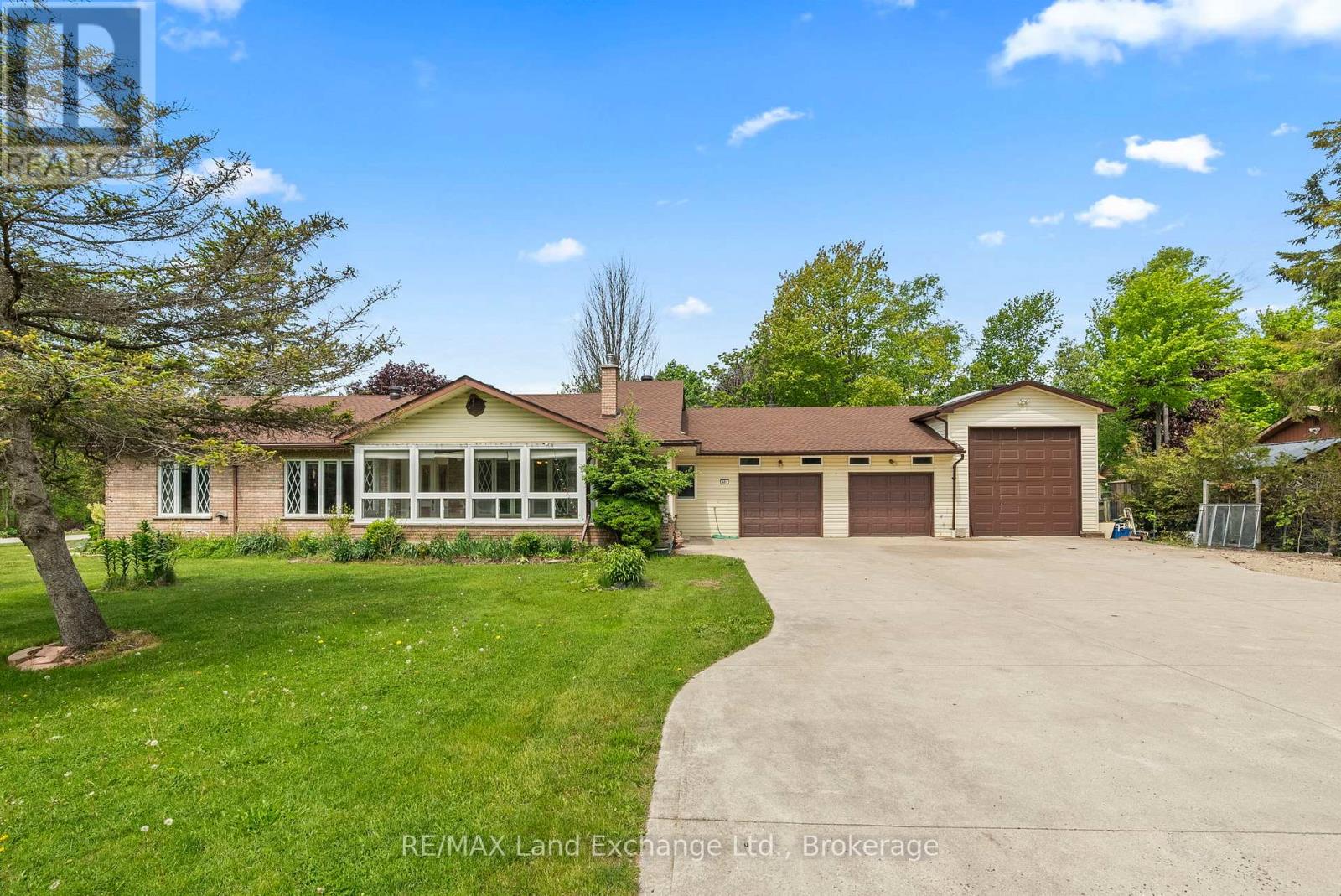 401 WINNEBAGO ROAD, Huron-Kinloss, Ontario