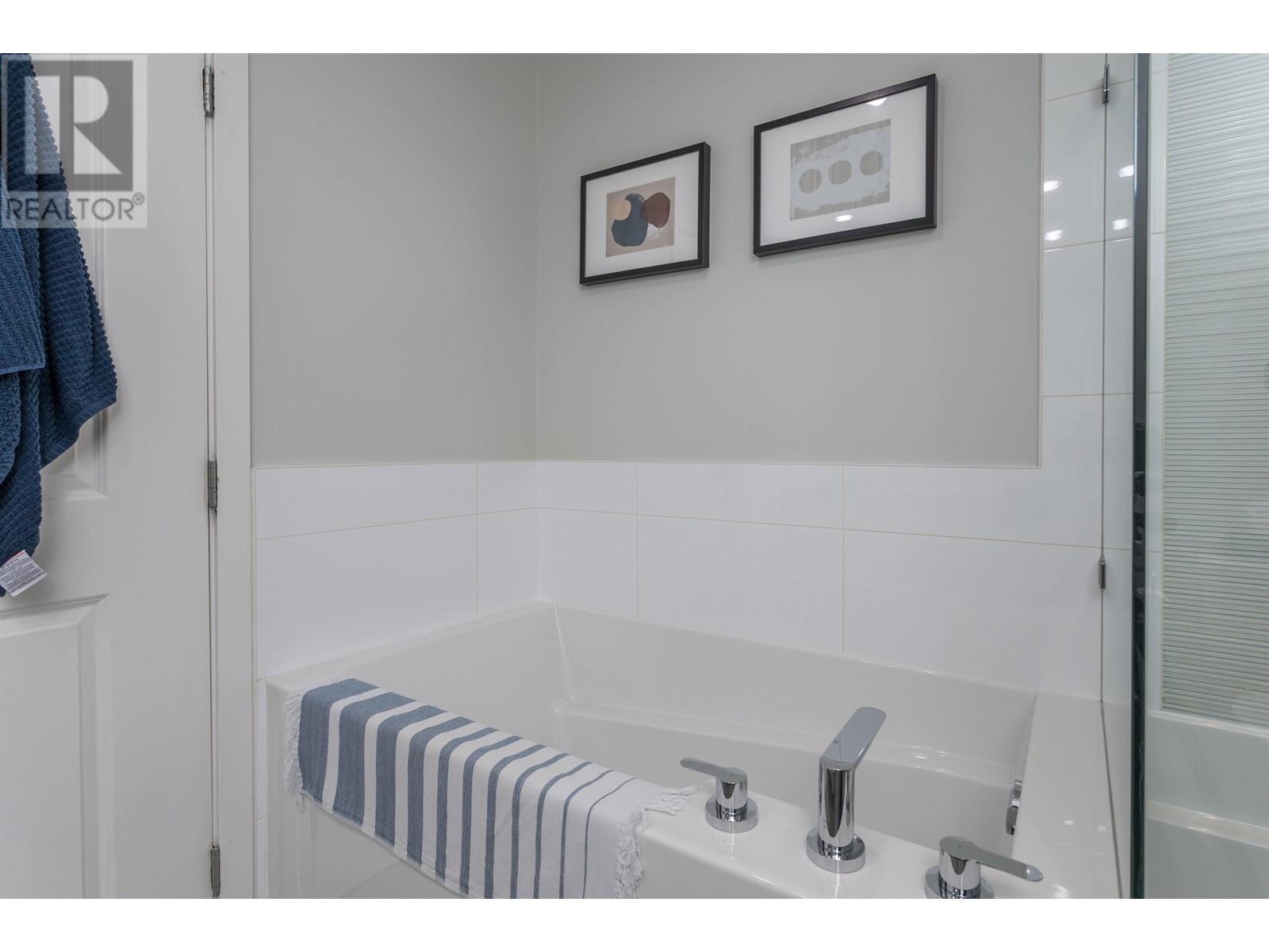413 3263 Pierview Crescent, Vancouver, British Columbia  V5S 0C3 - Photo 14 - R3004757