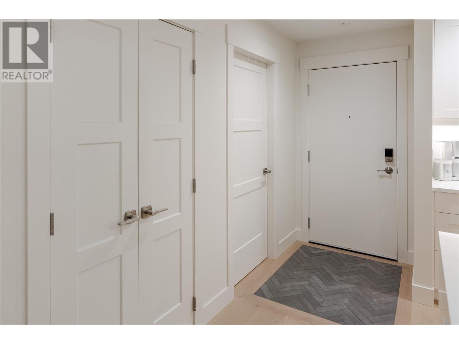 2901 Abbott Street Unit# 201, Kelowna, British Columbia  V1Y 1G7 - Photo 29 - 10349932